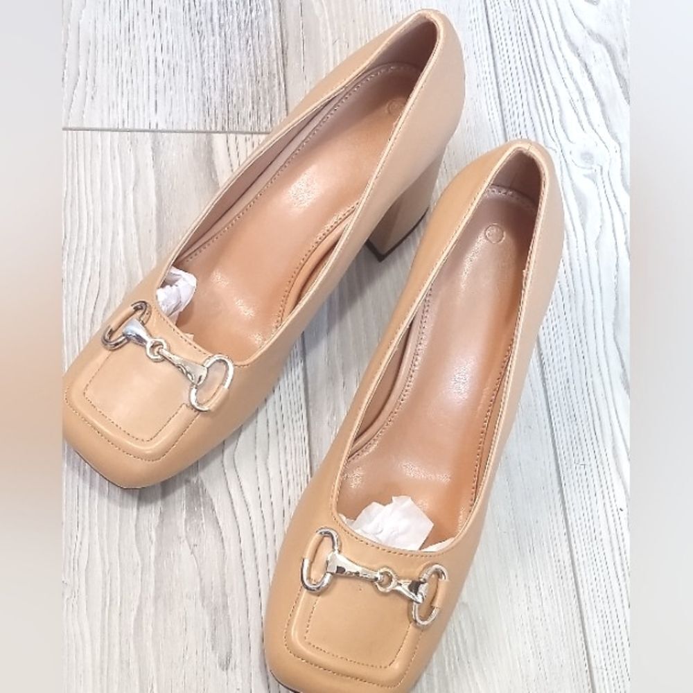 (29-3927)  Coutgo Pump Sz 9.5